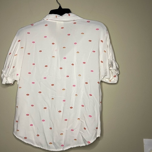 Lips print button down - Picture 4 of 5